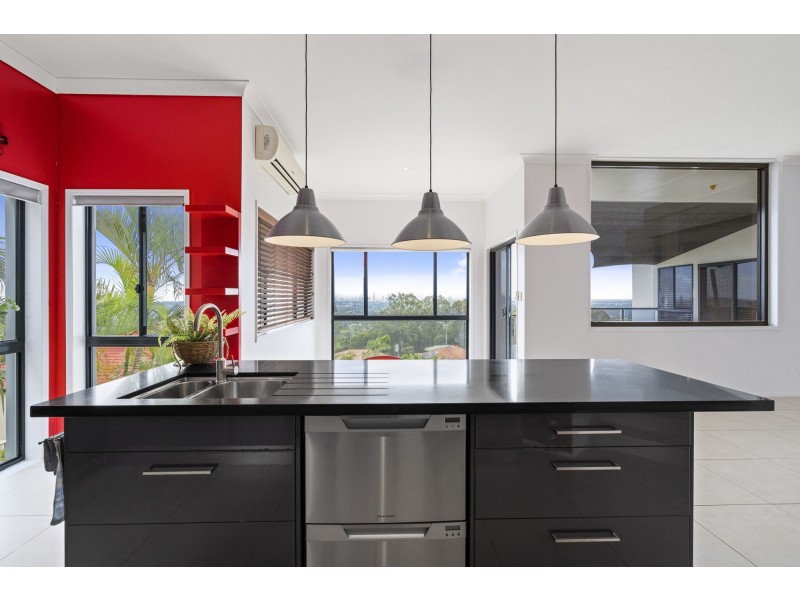 6 Moroccan Street, Highland Park QLD 4211