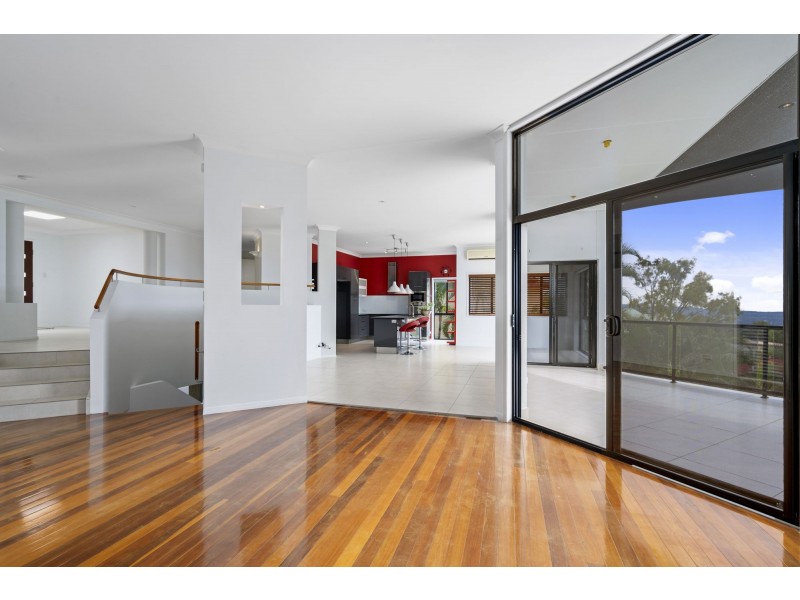 6 Moroccan Street, Highland Park QLD 4211