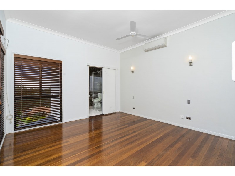 6 Moroccan Street, Highland Park QLD 4211