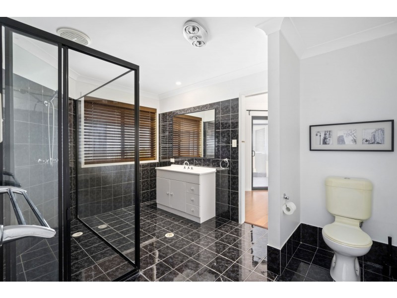 6 Moroccan Street, Highland Park QLD 4211