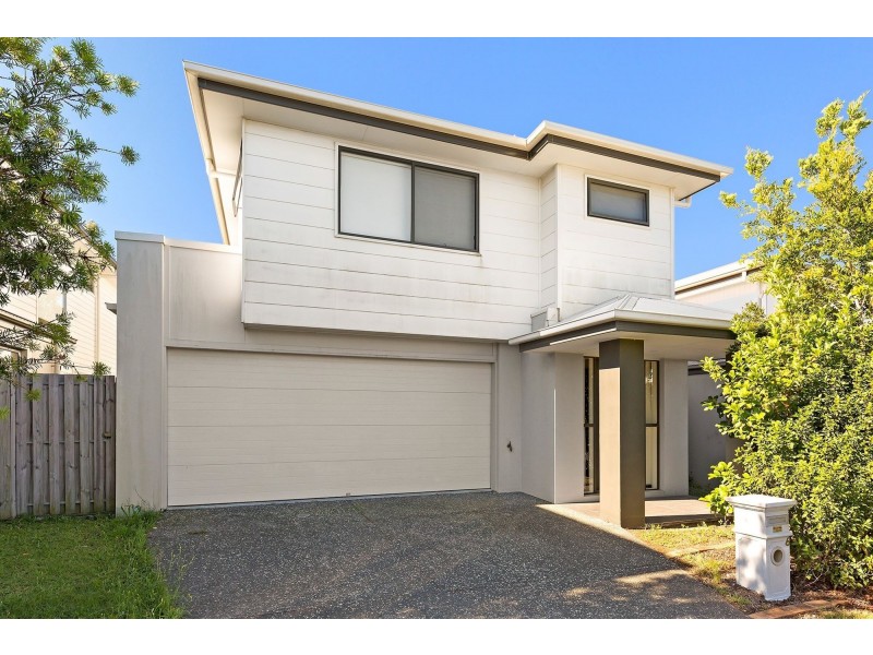 6 Palmerston Place, Coomera QLD 4209