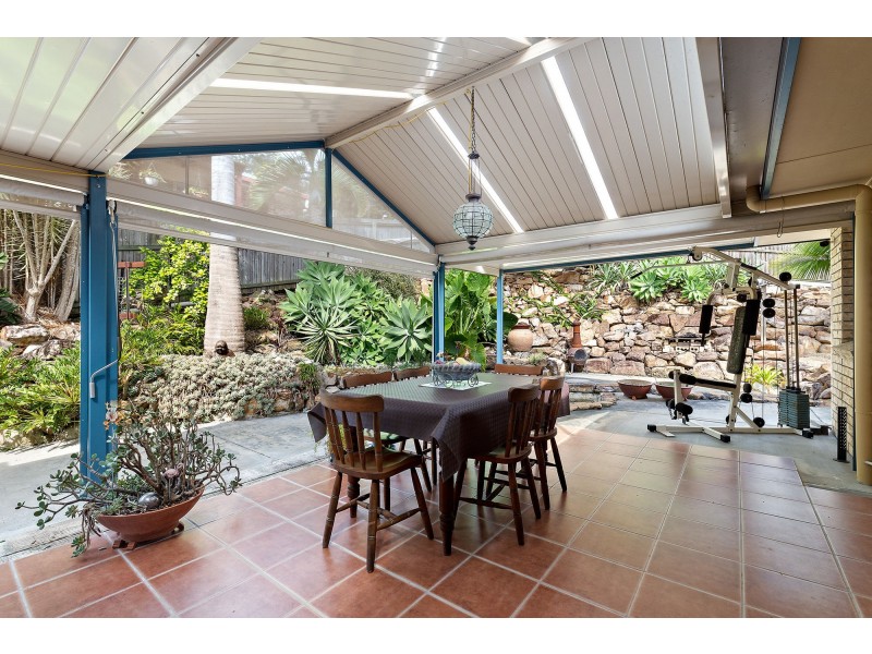 3 York Court, Pacific Pines QLD 4211
