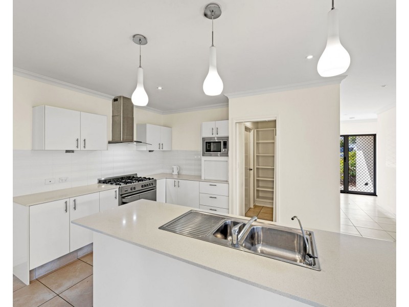 8 Thornton Court, Coomera QLD 4209