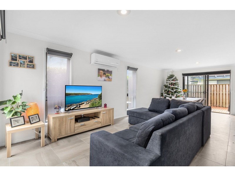 42/24 Jessica Drive, Upper Coomera QLD 4209
