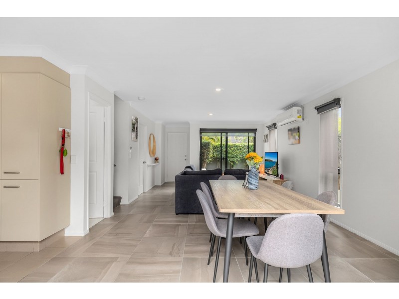 42/24 Jessica Drive, Upper Coomera QLD 4209