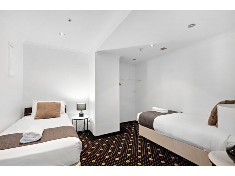 3303/3422 Gold Coast Boulevard, Surfers Paradise QLD 4217