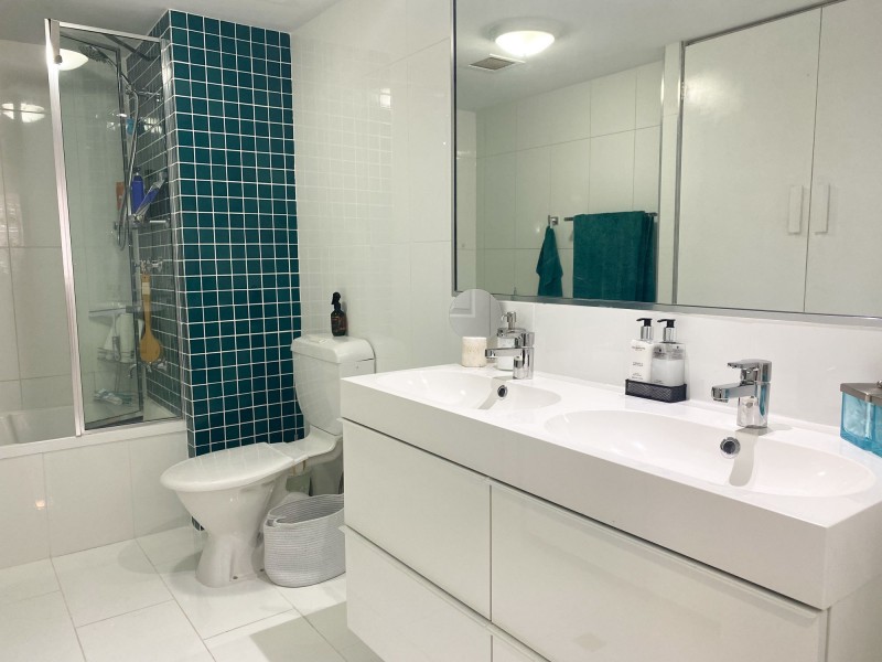 1/132 High Street, Southport QLD 4215