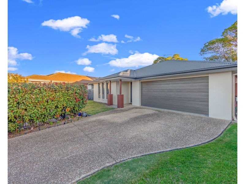 2 Mercer Street, Pimpama QLD 4209