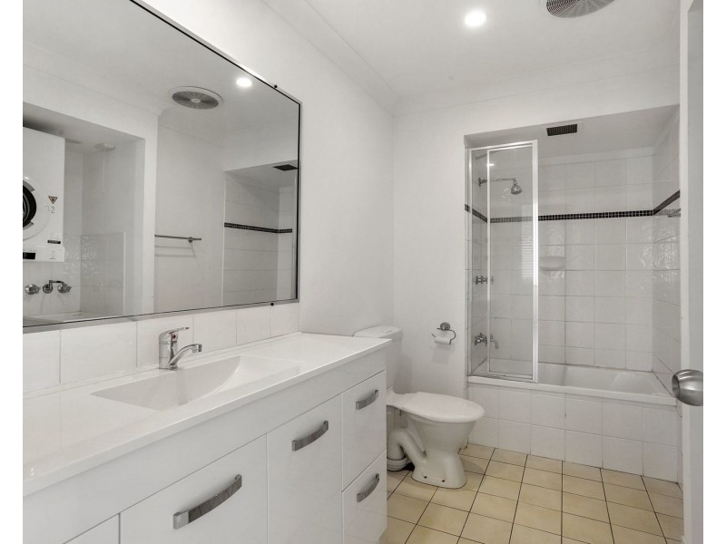 28/132 High Street, Southport QLD 4215