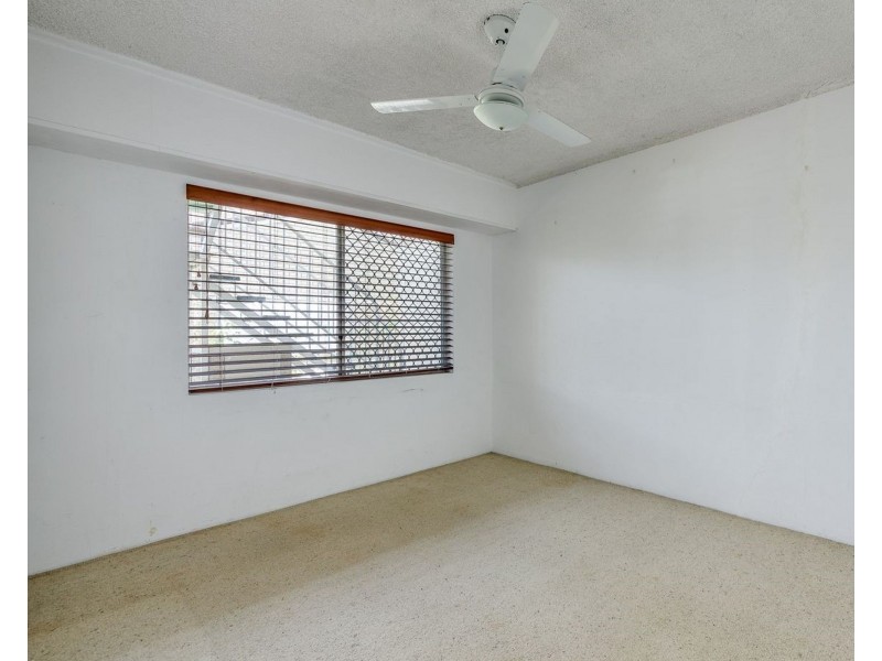 1/6 Vernia place, Biggera Waters QLD 4216