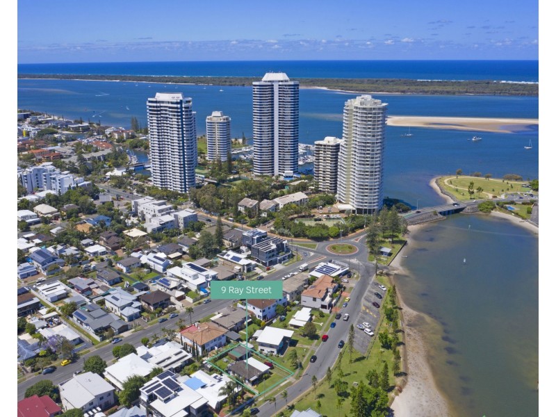 9 Ray Street, Runaway Bay QLD 4216