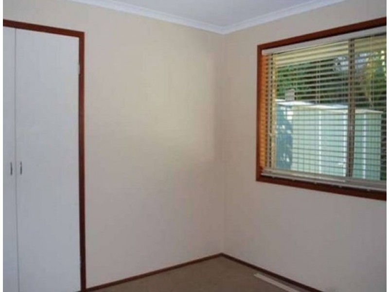 3 Bernadette Place, Highland Park QLD 4211
