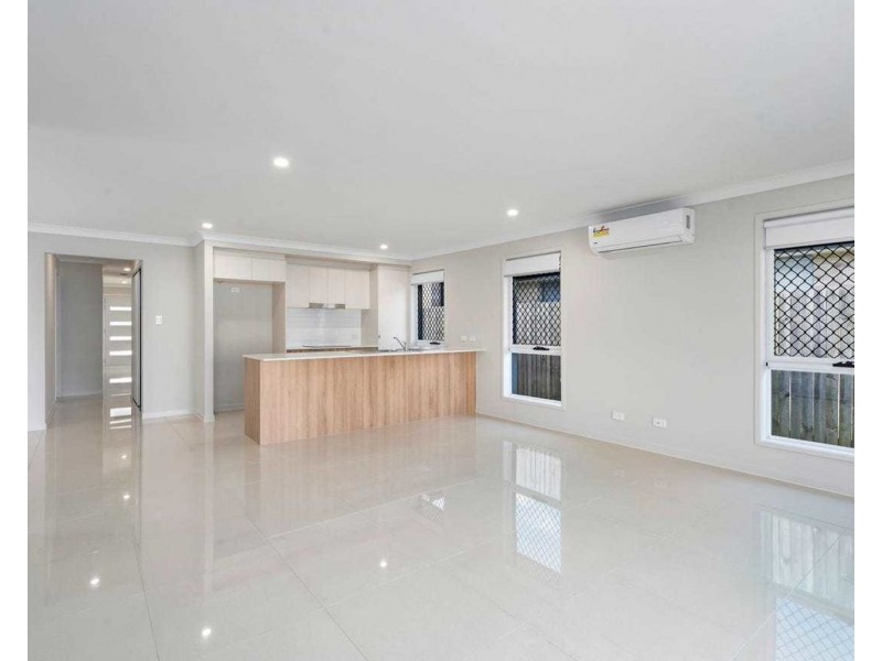 3 Fairbourne Terrace, Pimpama QLD 4209