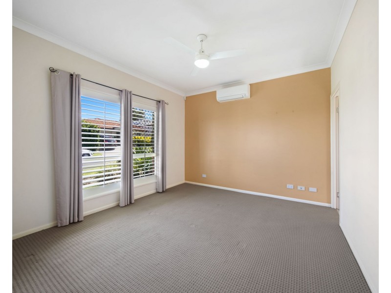5 Mauritius Court, Varsity Lakes QLD 4227