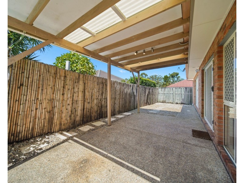 5 Mauritius Court, Varsity Lakes QLD 4227