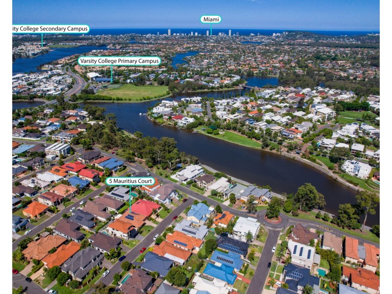 5 Mauritius Court, Varsity Lakes QLD 4227