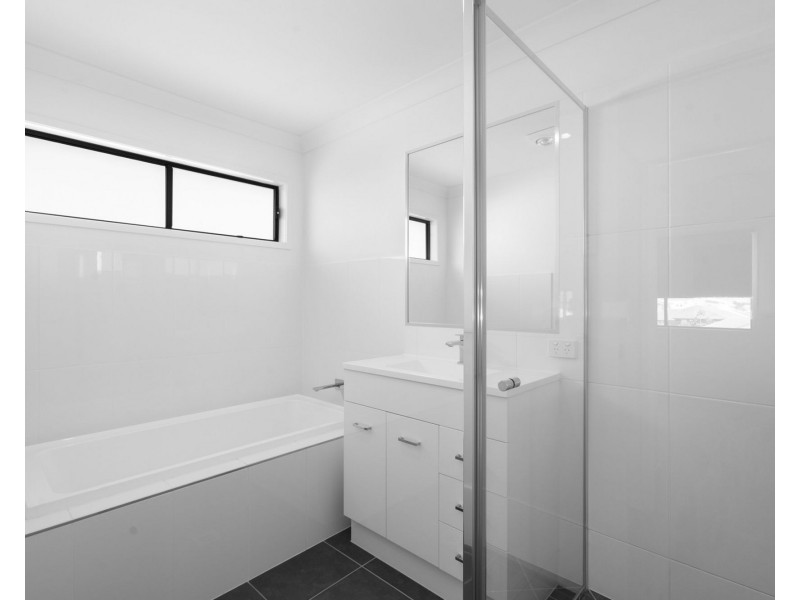 3 Great Sandy Circuit, Pimpama QLD 4209