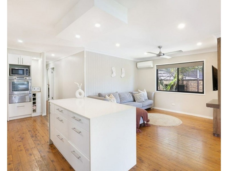 34 EILEEN AVENUE, Southport QLD 4215