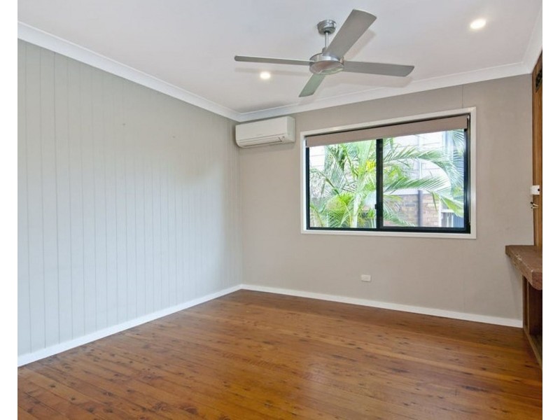 34 EILEEN AVENUE, Southport QLD 4215