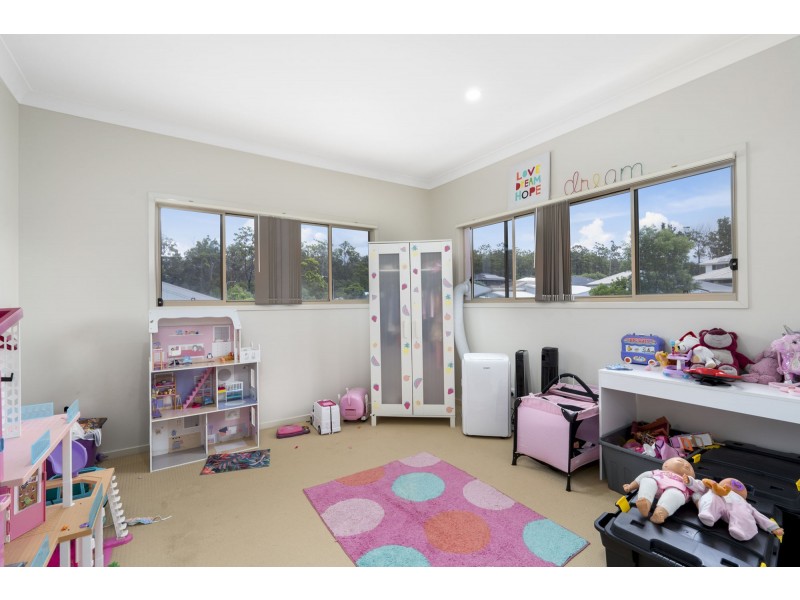 1 PERCY EARL CRESCENT, Pimpama QLD 4209