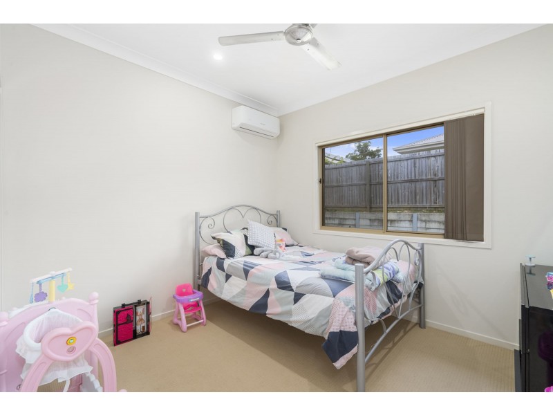 1 PERCY EARL CRESCENT, Pimpama QLD 4209