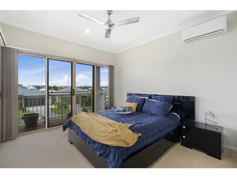 1 PERCY EARL CRESCENT, Pimpama QLD 4209