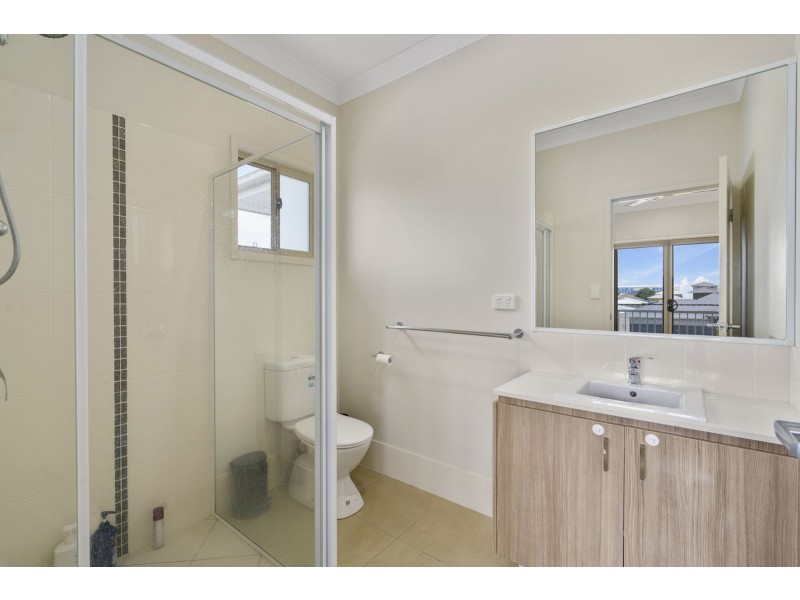 1 PERCY EARL CRESCENT, Pimpama QLD 4209