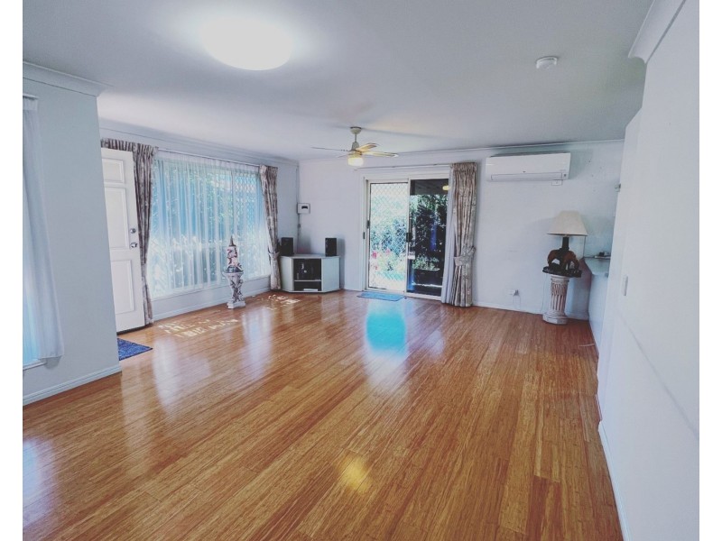 7 Mojave Drive, Burleigh Waters QLD 4220