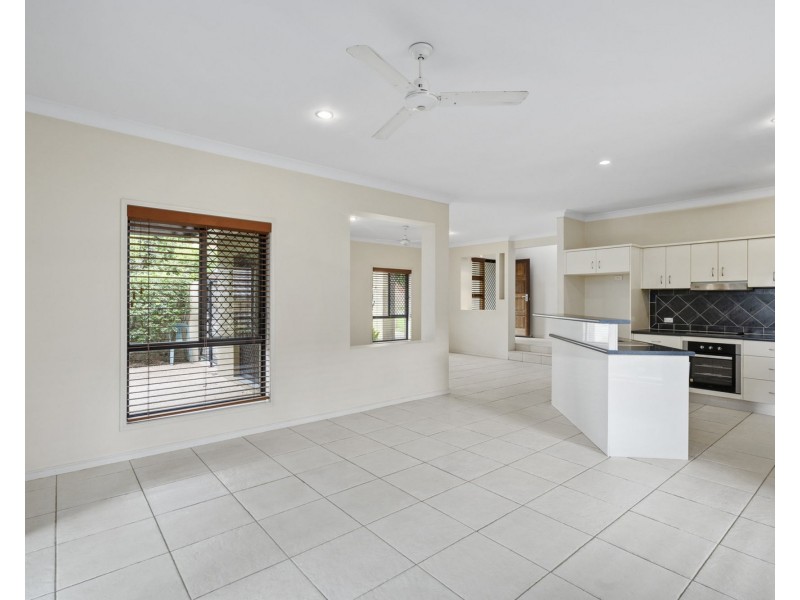22 Mulgrave Crescent, Varsity Lakes QLD 4227
