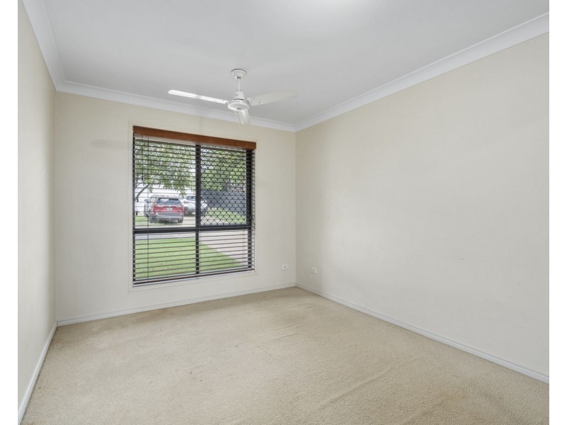 22 Mulgrave Crescent, Varsity Lakes QLD 4227
