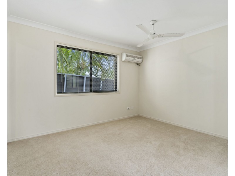 22 Mulgrave Crescent, Varsity Lakes QLD 4227