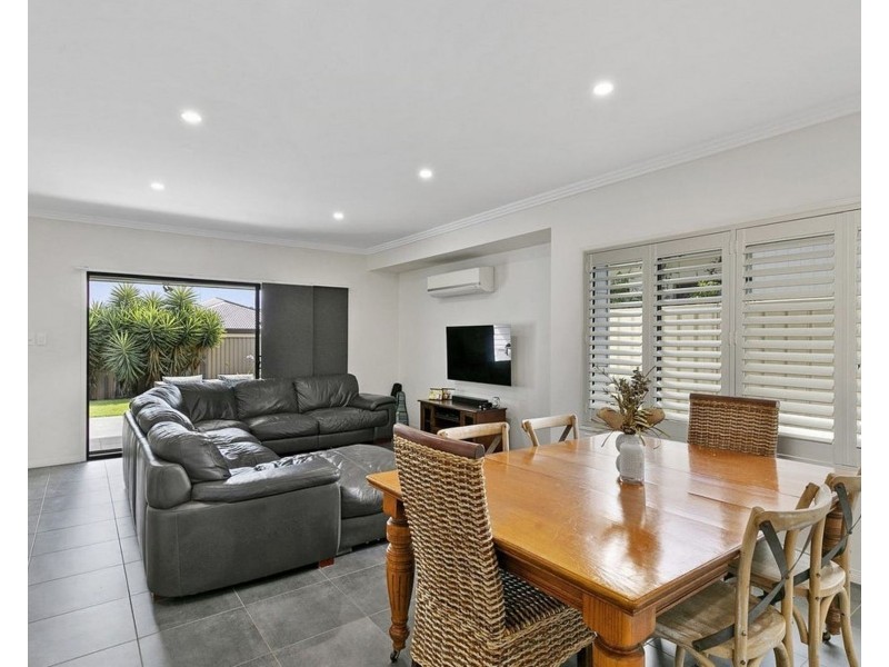 2A Brimblecombe Street, Victoria Point QLD 4165