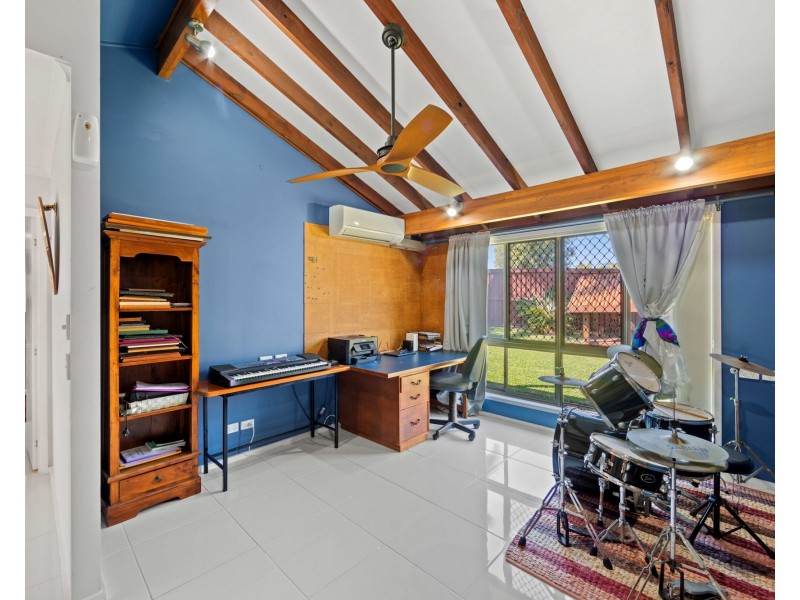 6 Ridgevale Drive, Helensvale QLD 4212