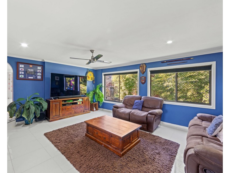 6 Ridgevale Drive, Helensvale QLD 4212