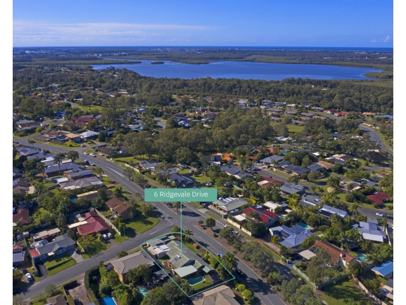 6 Ridgevale Drive, Helensvale QLD 4212