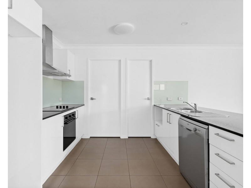 58 Aldgate crescent, Pacific Pines QLD 4211