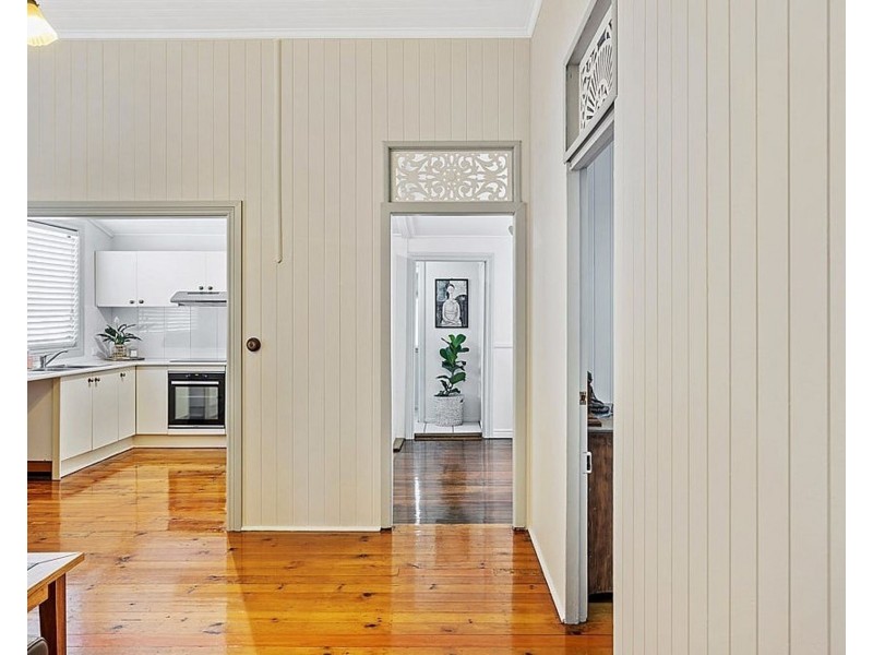 6 Little Norman Street, Southport QLD 4215