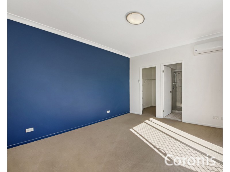 25 Elkins Street, Pacific Pines QLD 4211