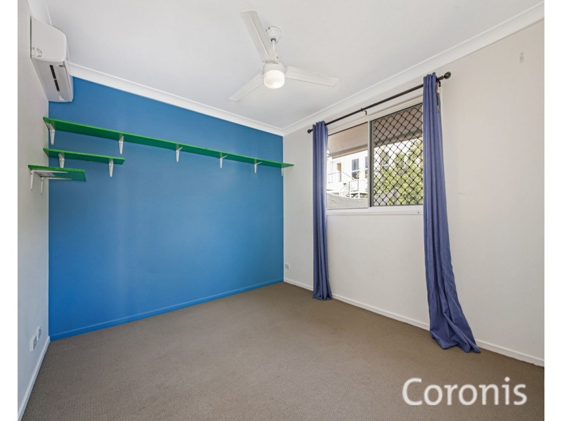 25 Elkins Street, Pacific Pines QLD 4211