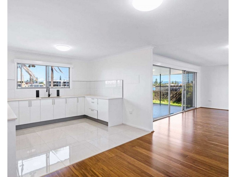 36 Paradise Island, Surfers Paradise QLD 4217