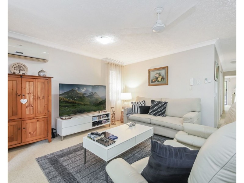 4/99 Muir street, Labrador QLD 4215