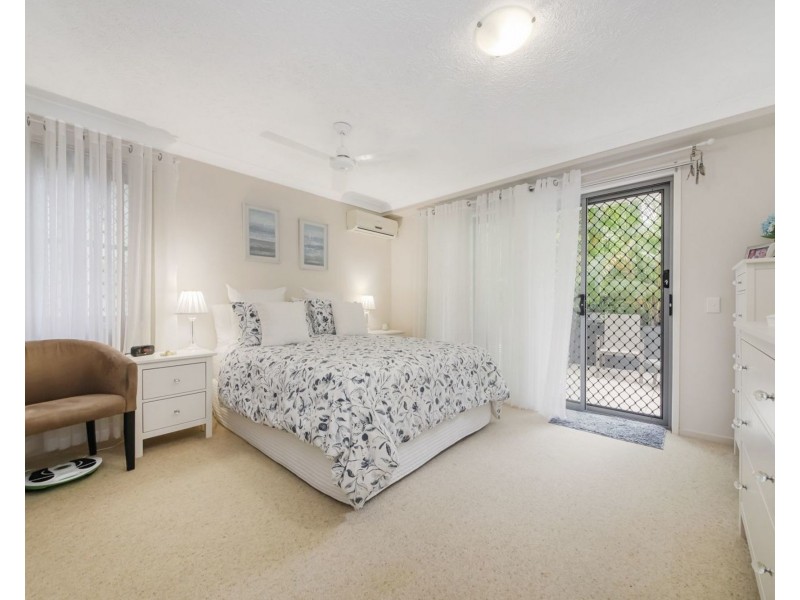 4/99 Muir street, Labrador QLD 4215