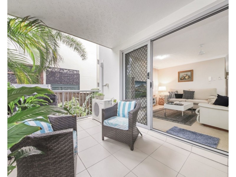 4/99 Muir street, Labrador QLD 4215