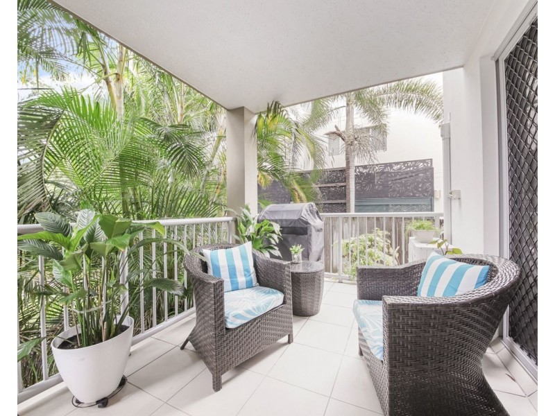 4/99 Muir street, Labrador QLD 4215