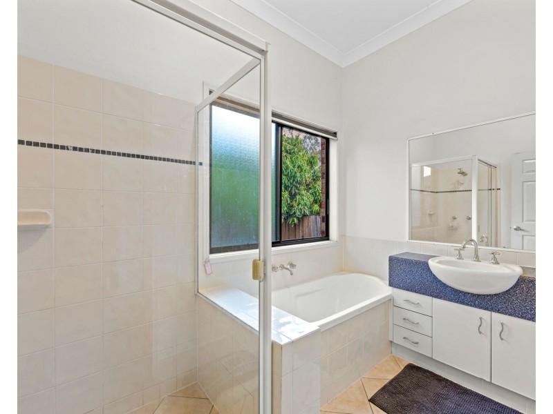 34 Gawain Drive, Ormeau QLD 4208