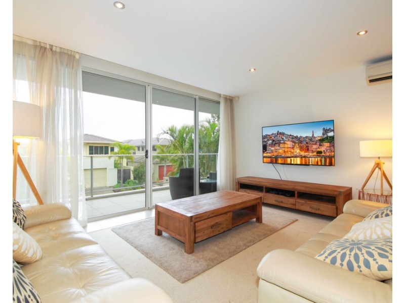 3201/2 Activa Way, Hope Island QLD 4212