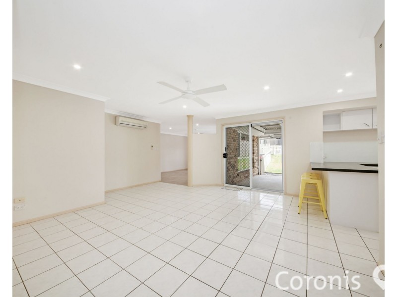 4 Morane Court, Pacific Pines QLD 4211