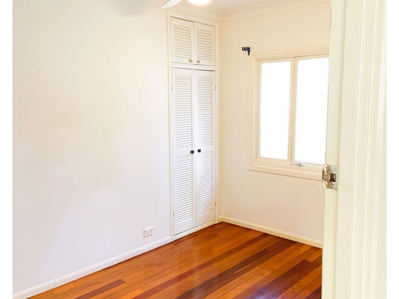 15 Dowling Drive, Southport QLD 4215