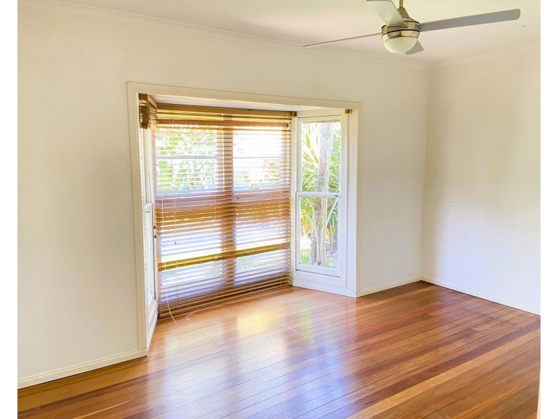 15 Dowling Drive, Southport QLD 4215