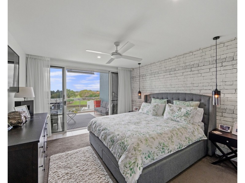 2410/2 Activa Way, Hope Island QLD 4212